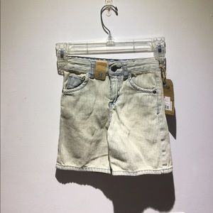 Genuine Kids from Osh Kosh 3T denim striped shorts